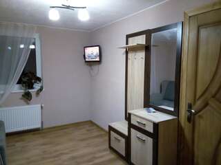 Гостевой дом Sadyba Lesivykh Славское Двухместный номер с 1 кроватью и балконом-6