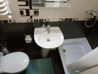 Гостевой дом Sadyba Lesivykh Славское Двухместный номер с 1 кроватью и балконом-1