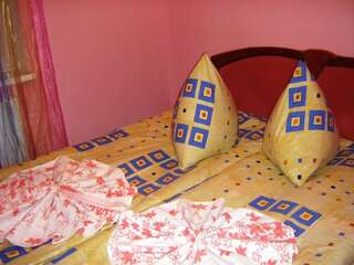 Гостевой дом Sadyba Lesivykh Славское Трехместный номер «Комфорт»-3