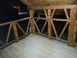 Гостевой дом Sadyba Lesivykh Славское Семейный номер с террасой-2