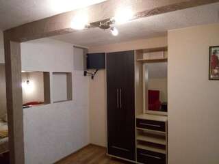 Гостевой дом Sadyba Lesivykh Славское Семейный номер с террасой-3