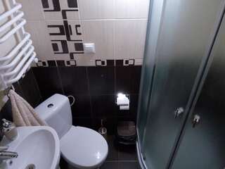 Гостевой дом Sadyba Lesivykh Славское Двухместный номер с 1 кроватью и балконом-4